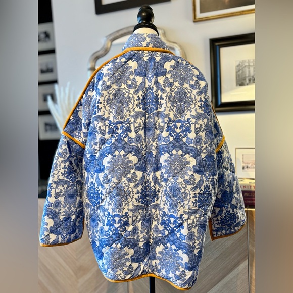 🧵 HANDMADE (by me!) Floral Blue and White Coat Jacket with Yellow Trim - Picture 9 of 12